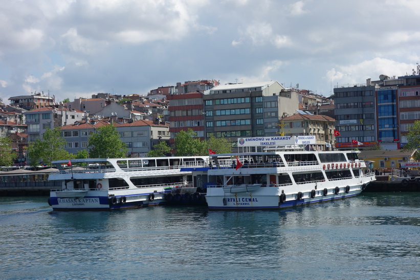 Färjeterminalen i Kadiköy på den asiatiska sidan, Istanbul.