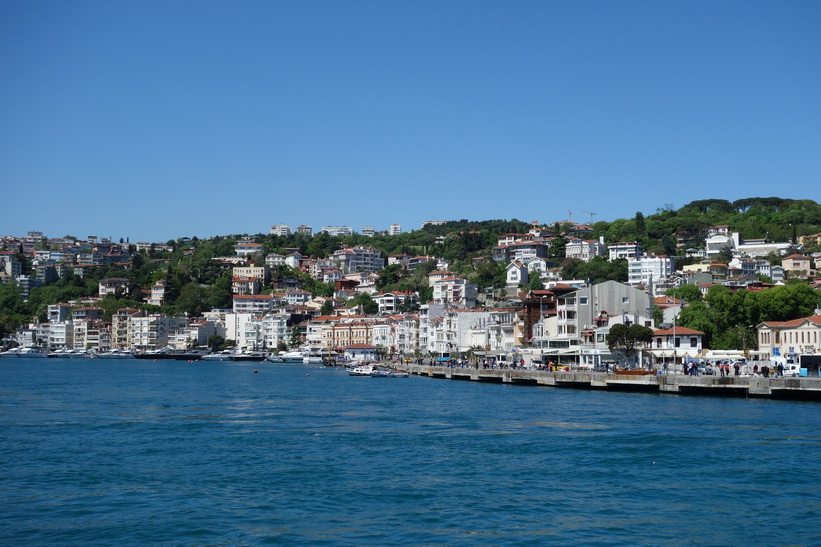 Vy över Bosporens strand, Bosporen-turen, Istanbul.