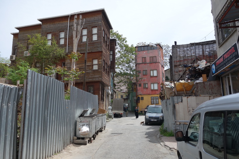 Arkitektur jag stötte på när jag gjorde Ottoman heartland walking tour, Istanbul.