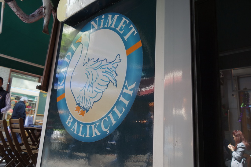 Den fantastiska fiskrestaurangen Kadı Nimet Balıkçılık, Kadiköy, Istanbul.