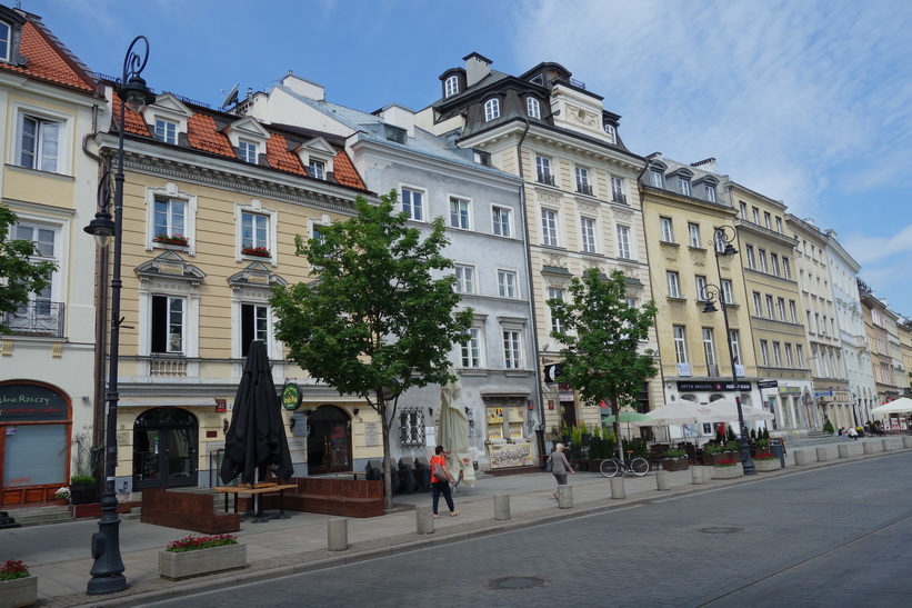 Arkitektur längs Krakowskie Przedmieście, Warszawa.