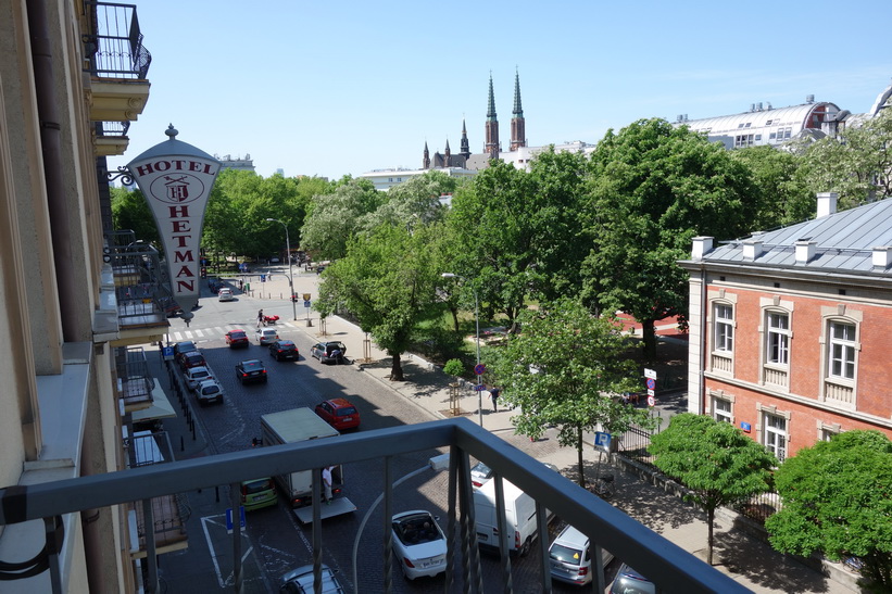 Från balkongen till mitt rum på Hotel Hetman, Warszawa.