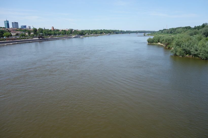Floden Vistula från Śląsko-Dąbrowski-bron, Warszawa.