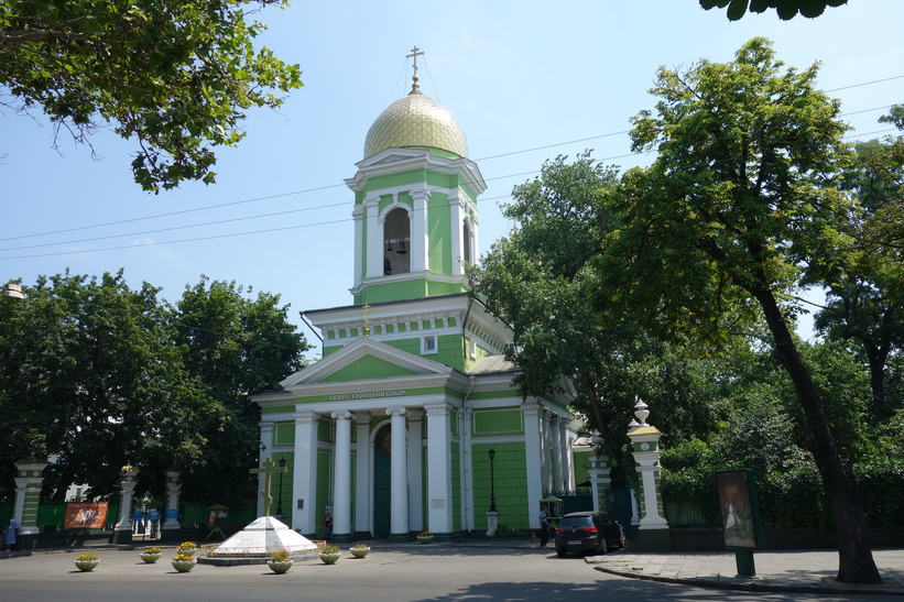 Holy Trinity Cathedral i centrala Odessa.