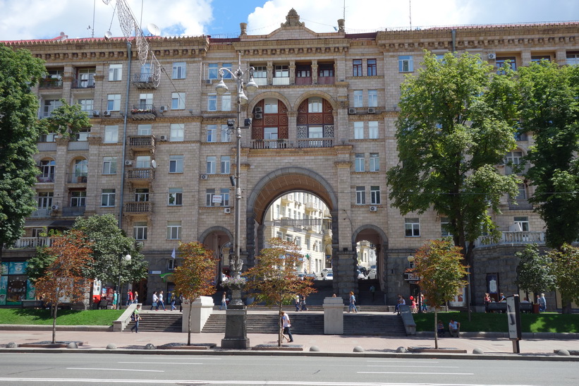 Arkitektur längs gatan Khreschatyk, Kyiv.