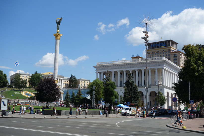 Självständighetstorget (Majdan Nezalezjnosti) i Kyiv.