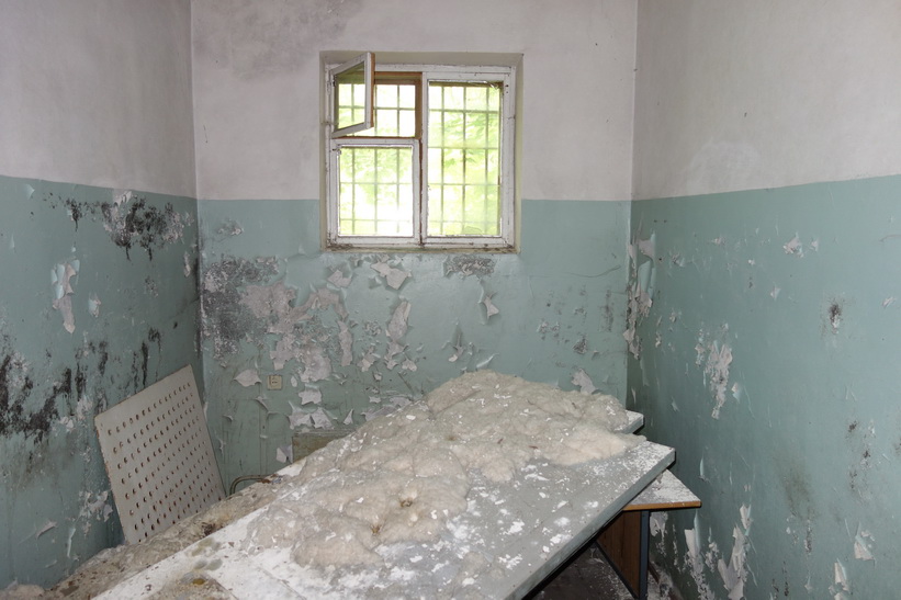 En av Pripyats fängelseceller. Det sägs att det nästan uteslutande brottet i staden var fylla.