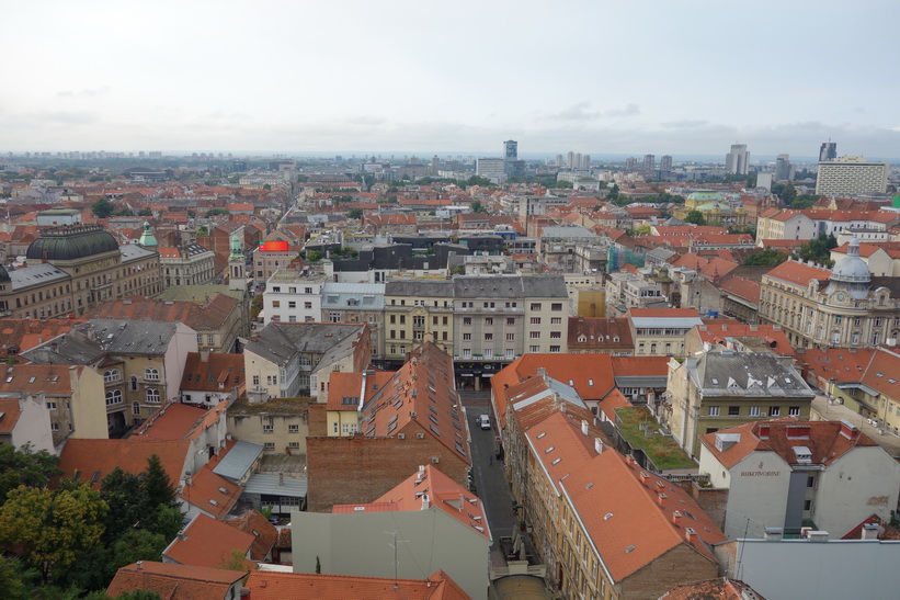 Utsikten över Zagreb från Lotrščaktornet.