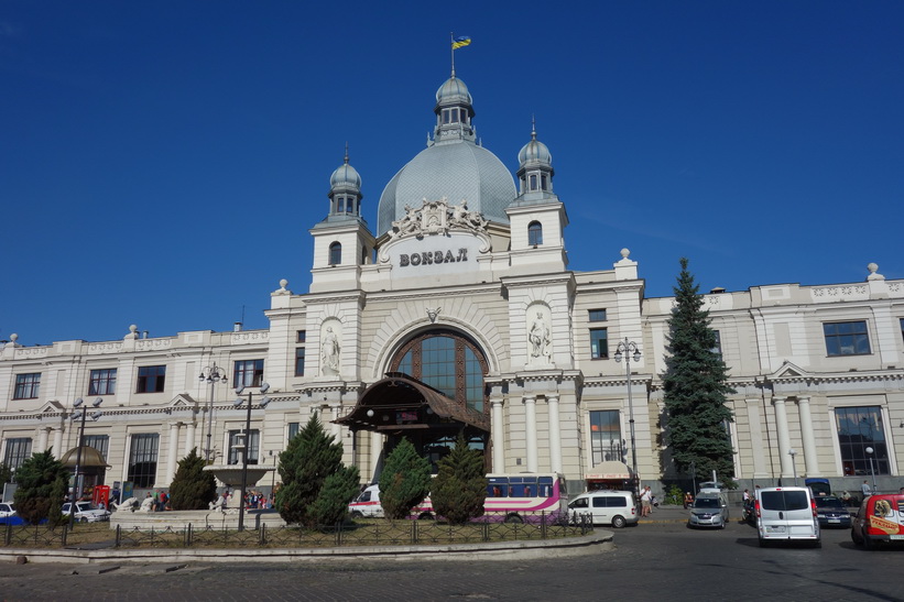 Tågstationen i Lviv.