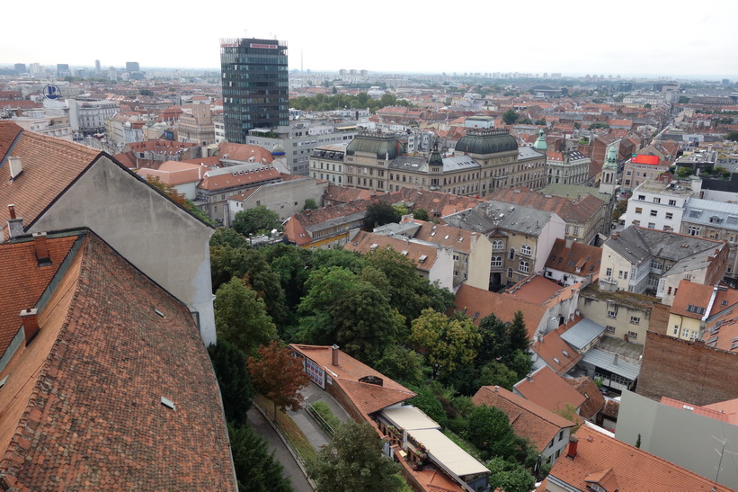 Utsikten över Zagreb från Lotrščaktornet.