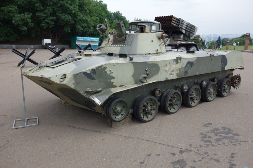 Ryskt krigsmaskineri som påstås vara beslagtaget i kriget i öster, Kyiv.