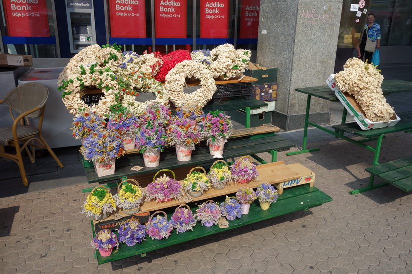 Blomförsäljning vid torget Trg J. Jelačića, Zagreb.