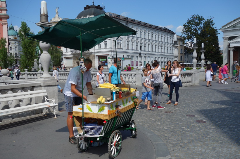 Tromostovje (Triple bridge), gamla staden, Ljubljana.