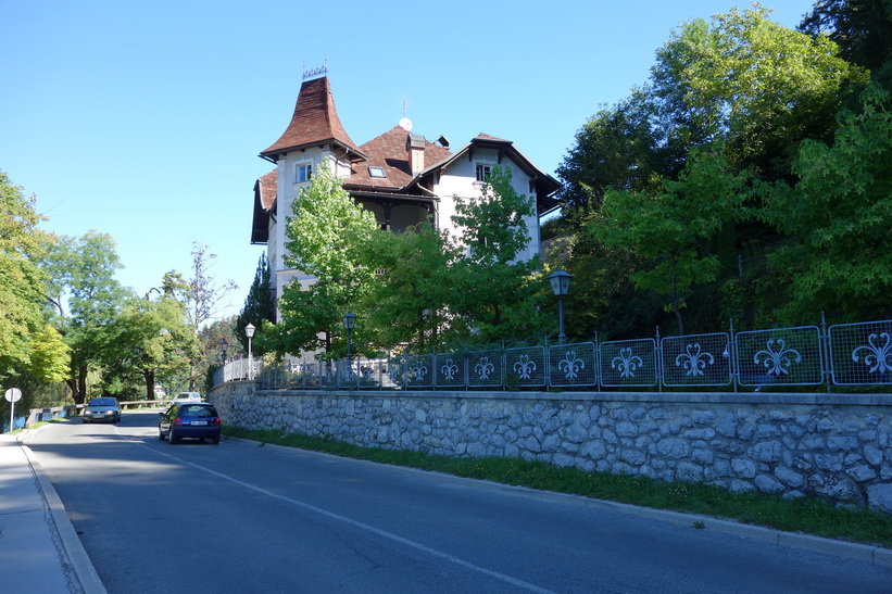 Vägen runt Lake Bled, Bled