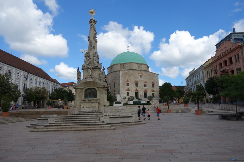 Arkitekturen i Pécs otroligt vackra centrum.