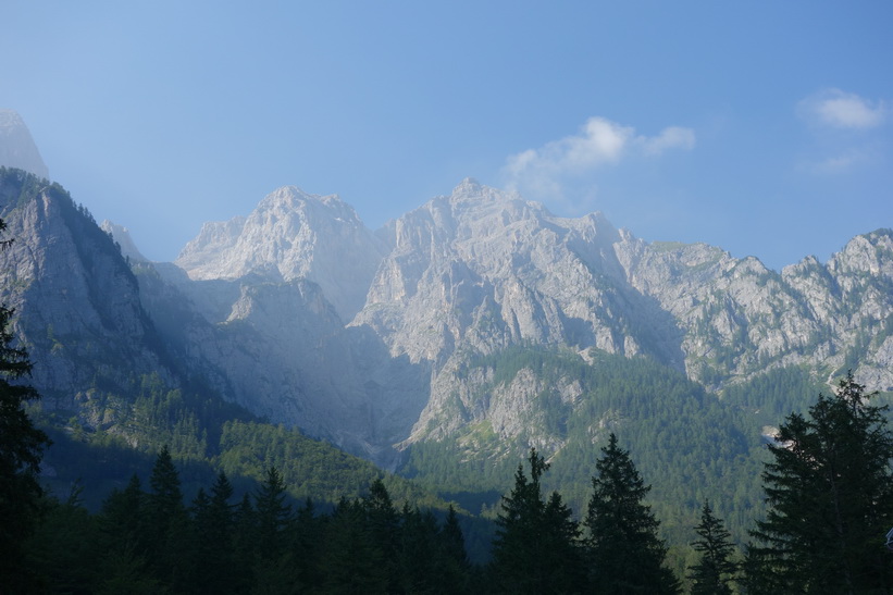 Julianska alpernas högsta berg Škrlatica med sina 2740 meter över havet.