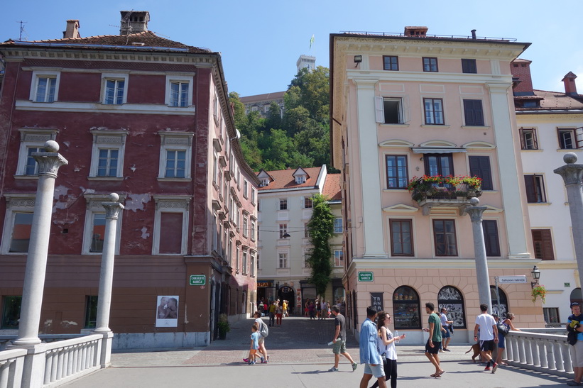 Vacker arkitektur i gamla staden, Ljubljana.