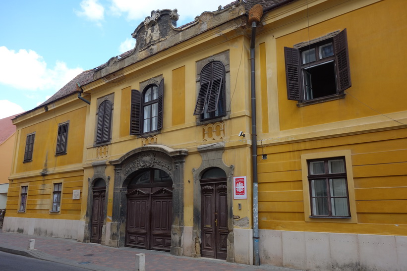 Arkitekturen i Pécs otroligt vackra centrum.