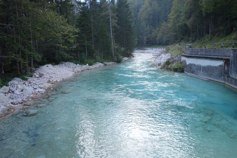 Floden Triglavska Bistrica, Vrata Valley.