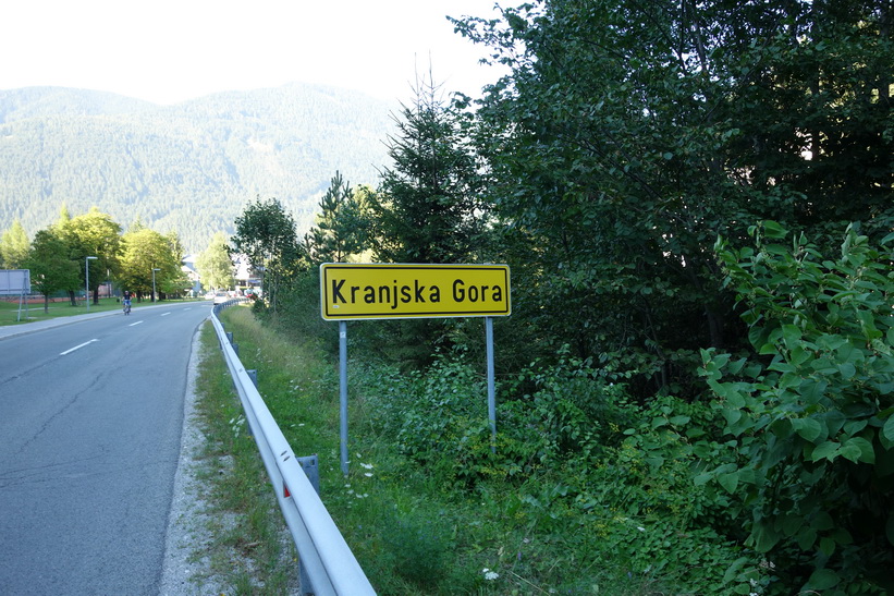 Tillbaka i Kranjska Gora. Cykelturen till Vršič Pass.