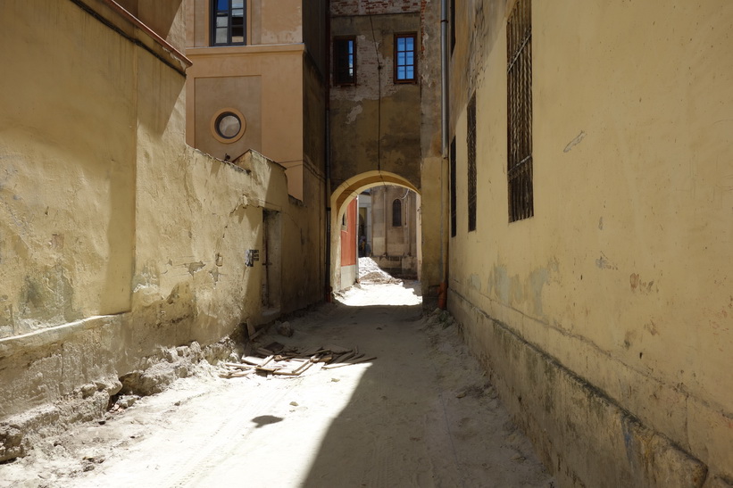 Arkitekturen i gamla staden i Lviv.