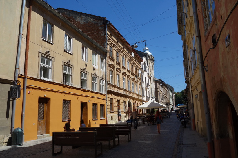 Arkitekturen i gamla staden i Lviv.