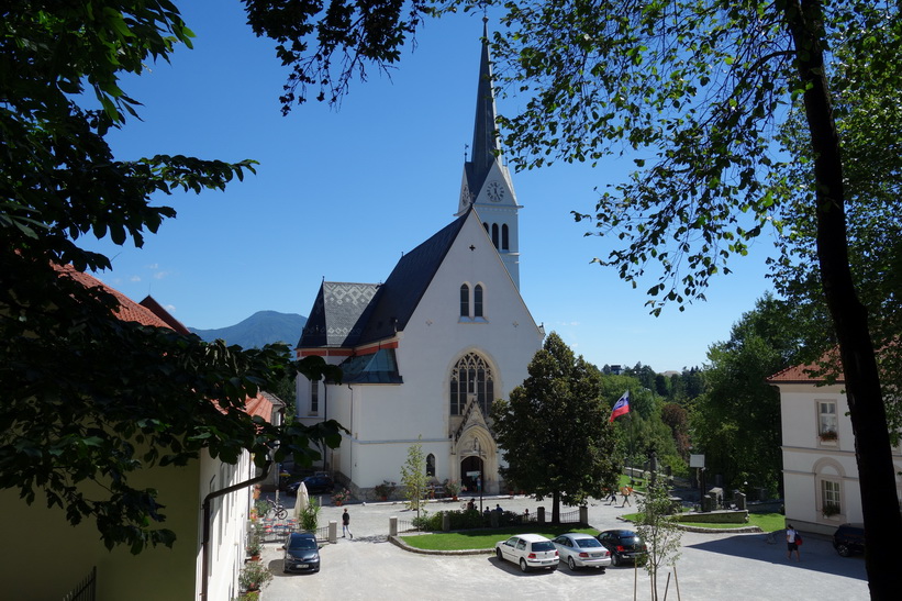 Kyrkan Župnijska cerkev sv. Martina i Bled.