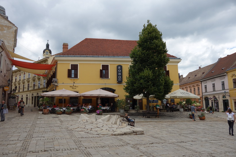 Jókai tér, Pécs.