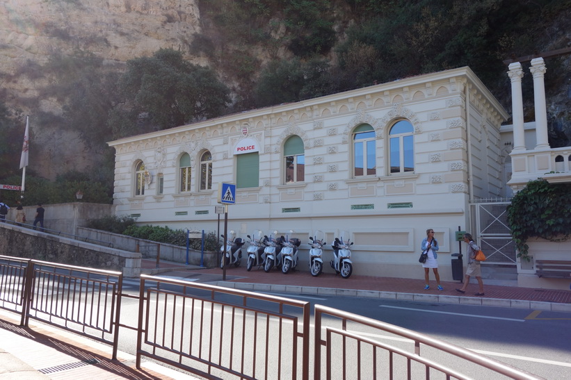 Polisstationen vid Place d'Armes, Monaco.