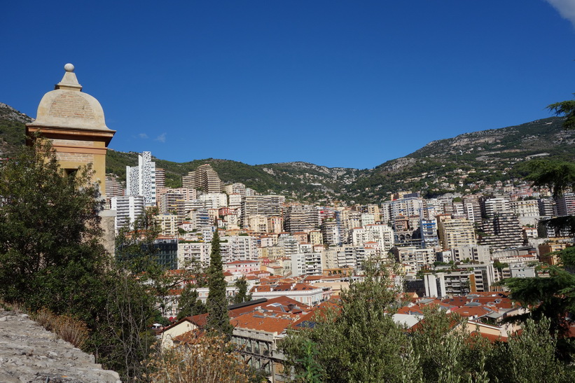 Utsikt över Monaco från gamla staden.
