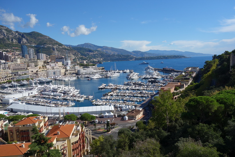 Utsikt över Monaco från gamla staden.