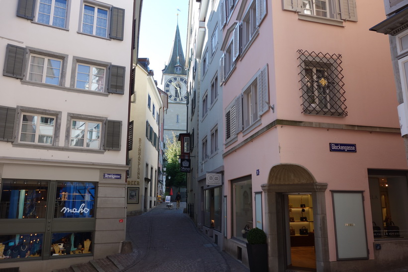 Vacker arkitektur i gamla staden, Zürich.