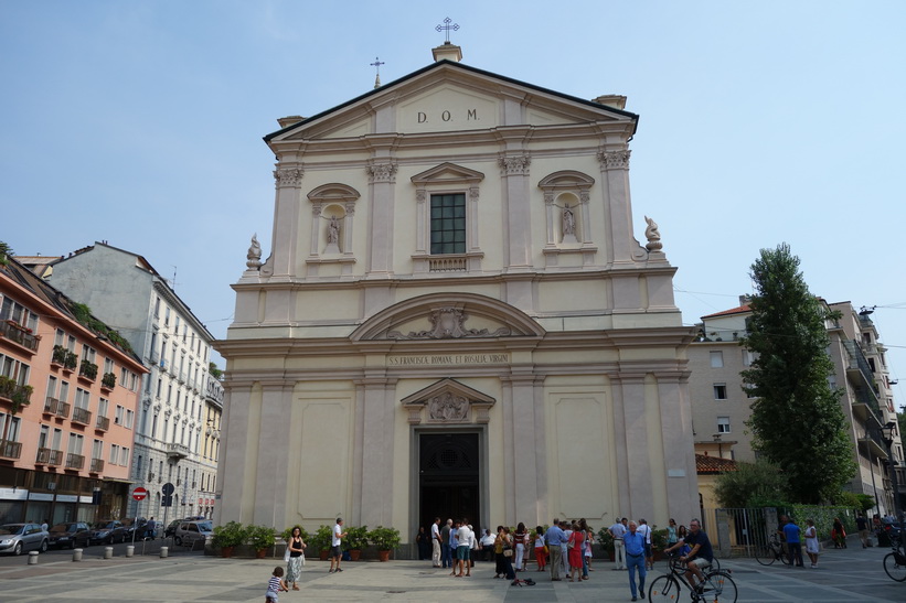 Kyrka i centrala Milano.