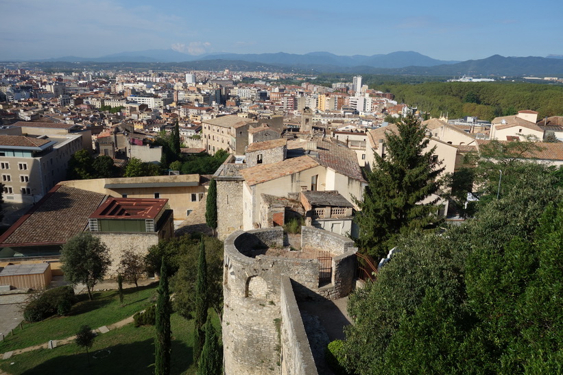 Utsikt över Girona från stadsmuren.