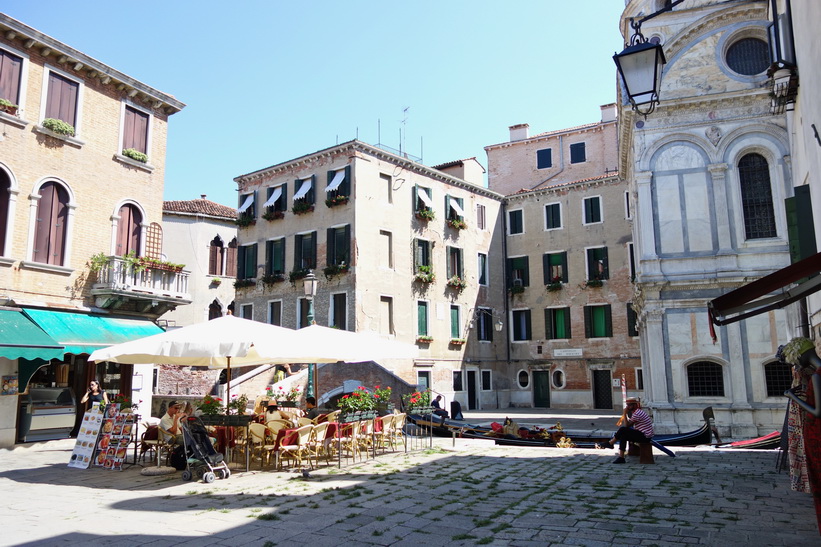 Torg med vacker arkitektur, Venedig.