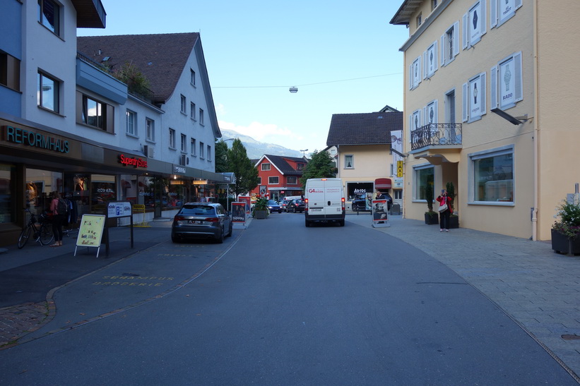 Gatuscen i centrala Vaduz.