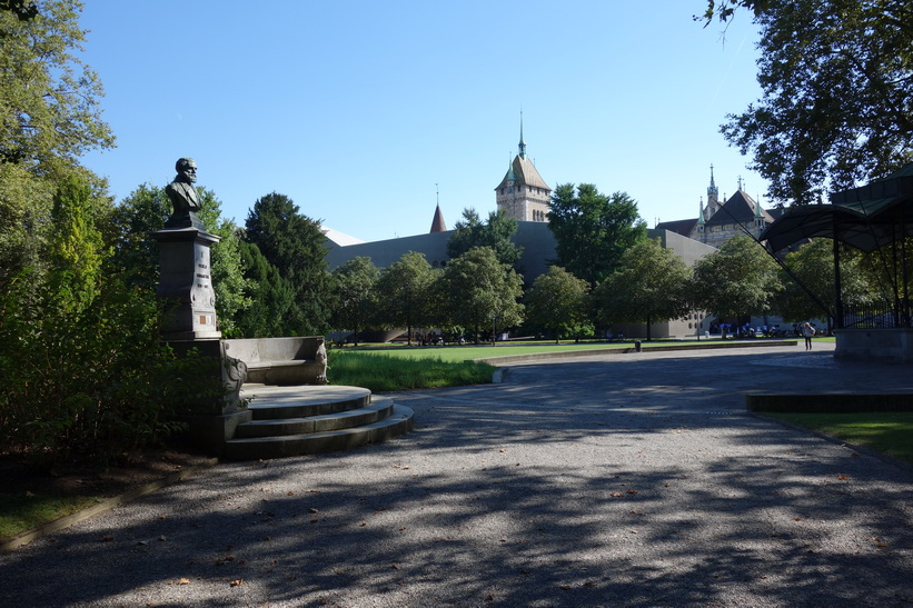 Platzspitz park, den gamla heroinparken i centrala Zürich.