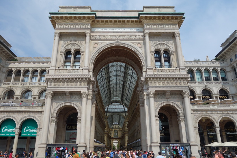 Galleria Vittorio Emanuele II vid Piazza del Duomo, Milano.