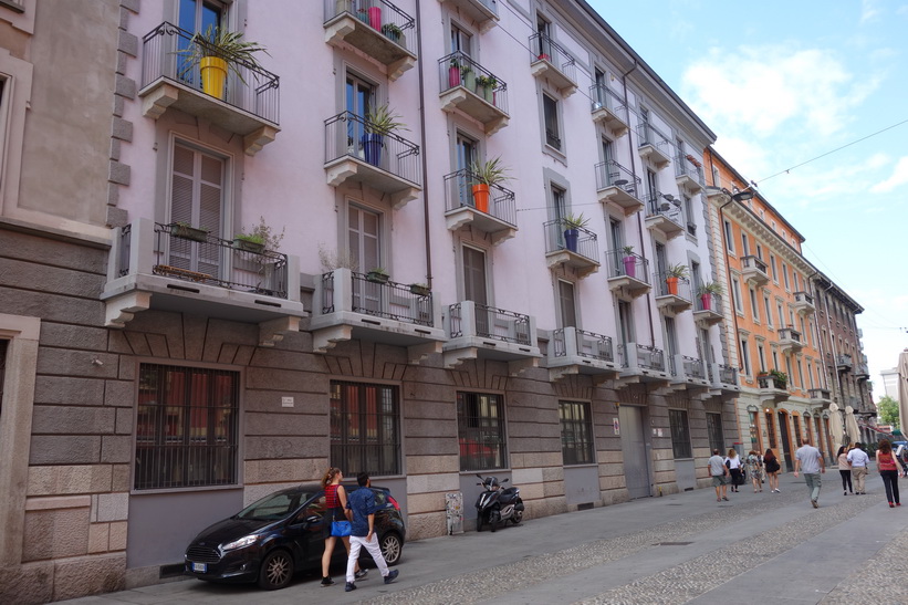 Mysiga stadsdelen Navigli, Milano.