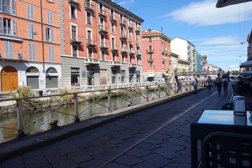 Mysiga stadsdelen Navigli, Milano.