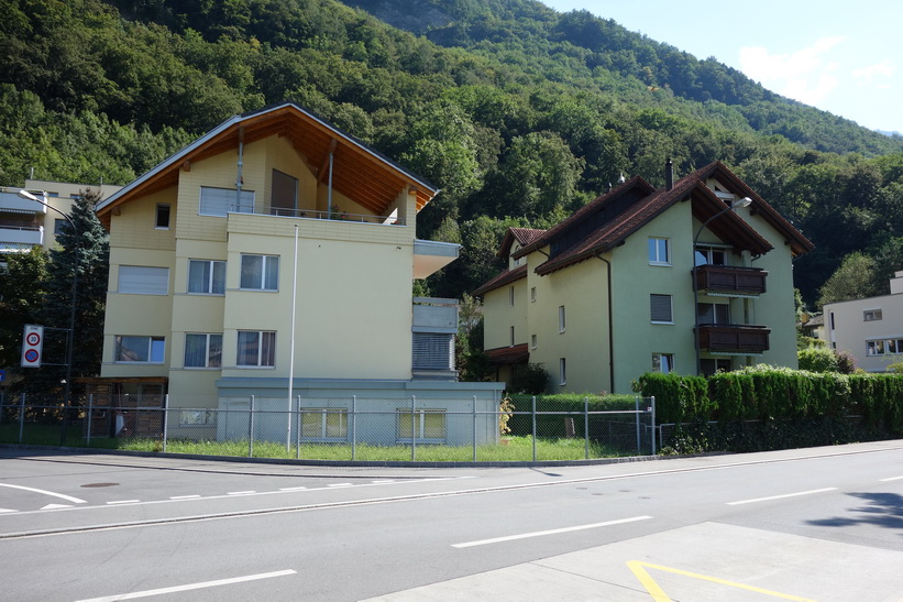 Bostadsområde med hyreshus i Vaduz.
