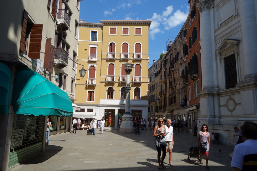 Ännu ett vackert torg i Venedig.