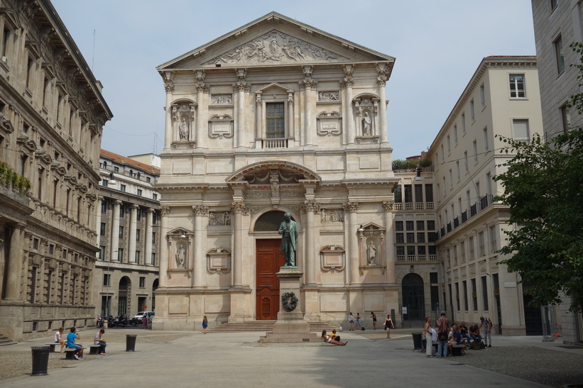 Chiesa di San Fedele, Piazza San Fedele, Milano.