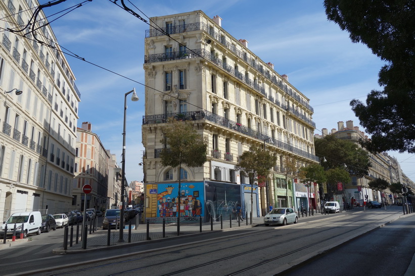 Arkitekturen längs Rue de la République, Marseille.