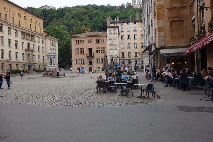 Torget Place Saint-Jean, Lyon.