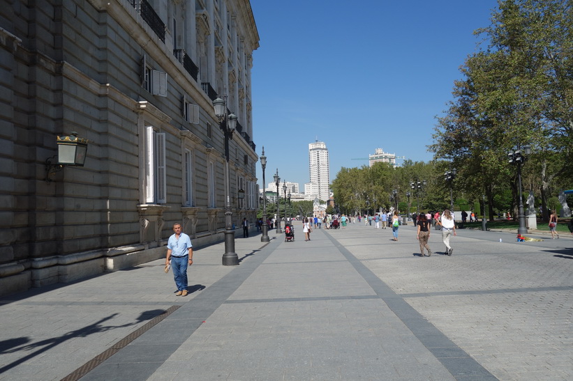 Calle de Bailén, Madrid.