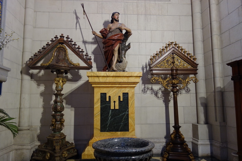 Catedral de Santa María la Real de la Almudena, Madrid.