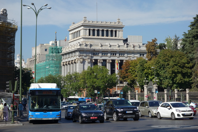 Plaza Cibeles med kulturcentret i bakgrunden, Madrid.