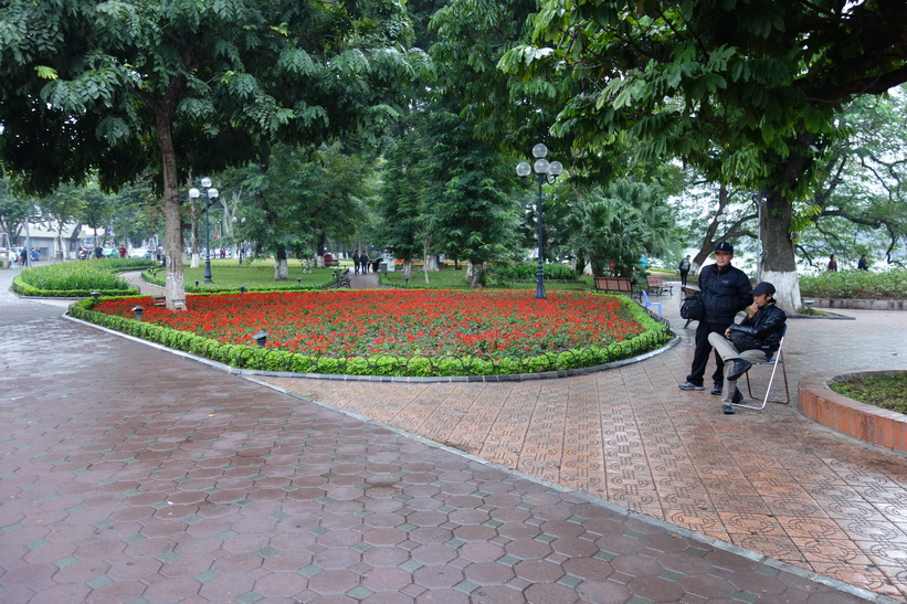 Vid Hoan Kiem-sjön, Hanoi.