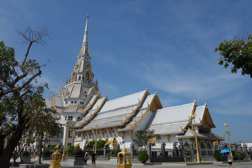 Wat Sothorn Wararam Worawiharn, Chachoengsao.